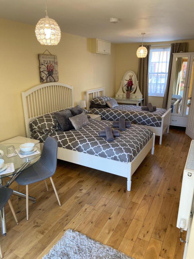 The Ashton Gate Mews Hotel Bristol Kültér fotó